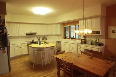 932 Autumn Woods Ln, Oregon, WI 53575 - photo 3