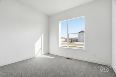 2375 N Kenora Ave, Star, ID 83669 - photo 5