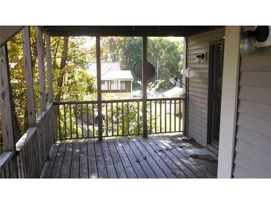 Patio/Deck. Deck Unit B