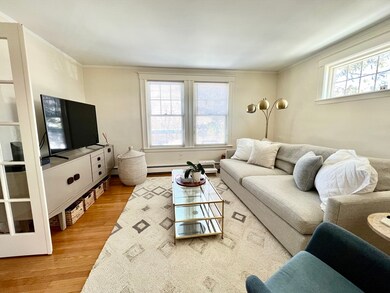 642 Huron Ave unit 2, Cambridge, MA 02138 - photo 3