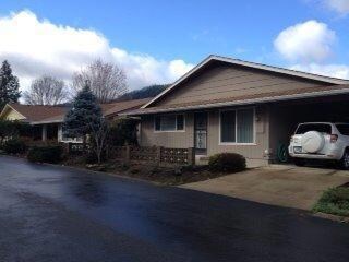 725 Brookside Cir, Rogue River, OR 97537 - photo 2
