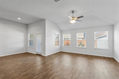 1028 Deer Valley Dr, Weatherford, TX 76087 - photo 3