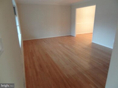 9515 Dublin Dr, Manassas, VA 20109 - photo 5