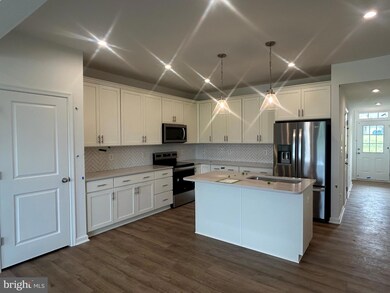 512 Tracy Way, Martinsburg, WV 25403 - photo 3