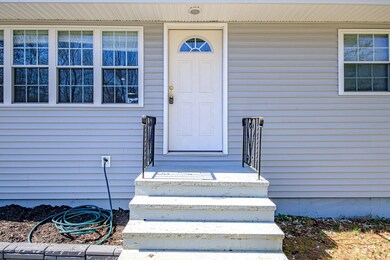 4 Sheffield Ave, Lewiston, ME 04240 - photo 2