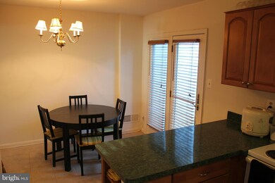 6021 Sweet Dale Ct, Springfield, VA 22152 - photo 6