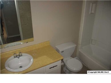 4401 Patton Rd SW unit 7, Huntsville, AL 35805 - photo 6