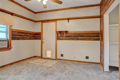 1604 Anthony St, Gainesville, TX 76240 - photo 3