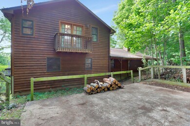 377 Salmon Ln, Berkeley Springs, WV 25411 - photo 6