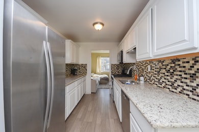 1052 Leith Ave, Waukegan, IL 60085 - photo 5