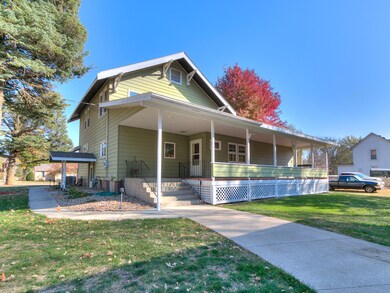 800 S Elm St-10