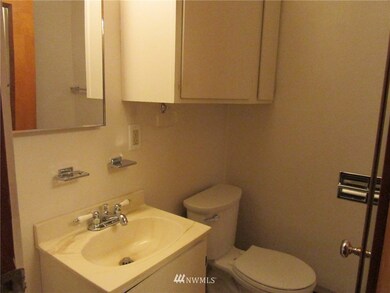 unlisted-address, Longview, WA 98632 - photo 7