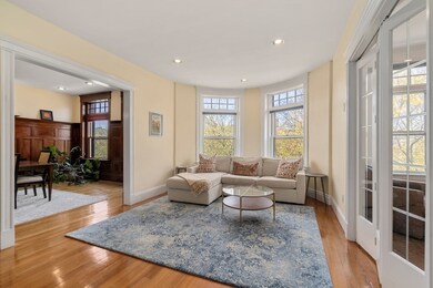 1865 Beacon St unit 3, Brookline, MA 02445 - photo 5