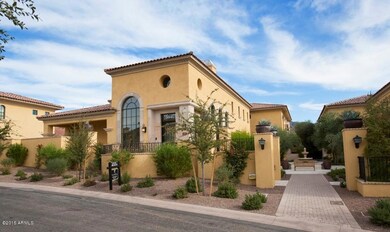 Front / Courtyard