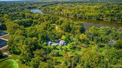 7N384 Whispering Willows St, Saint Charles, IL 60174 - photo 2