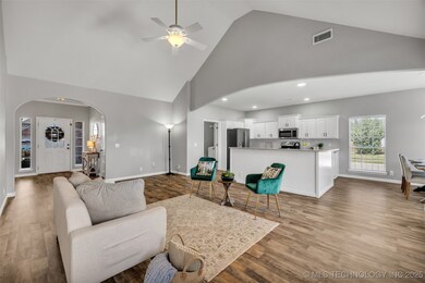 3129 S 201st East Ave, Broken Arrow, OK 74014 - photo 7