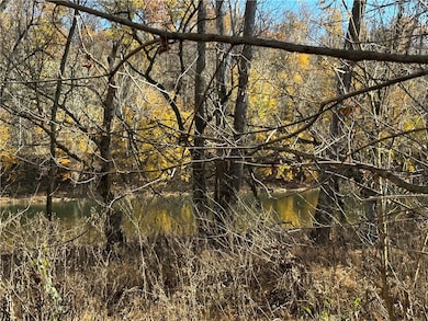 1901 Parkvue St, Buena Vista, PA 15018 - photo 3