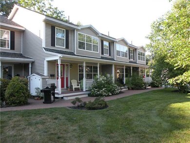 9 Main St unit 3, Kittery, ME 03904 - photo 2