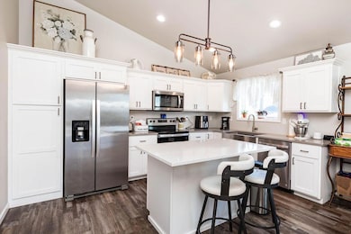 1211 Barnes Dr W, West Fargo, ND 58078 - photo 3