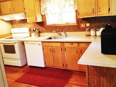 7 Baldwin St, Massena, NY 13662 - photo 2