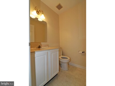 1747 W Chester Pike unit 31, Havertown, PA 19083 - photo 3