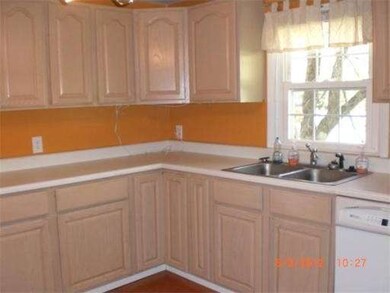 24 Lyons Rd, Dudley, MA 01571 - photo 3