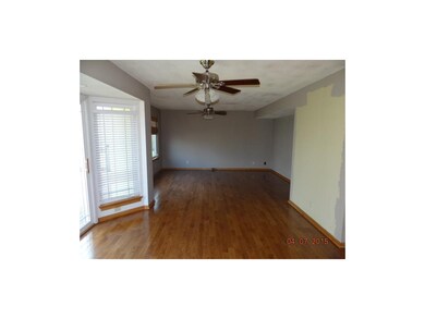 Breakfast and Family Room