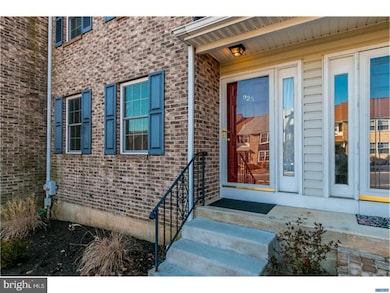 925 8th St, Newark, DE 19711 - photo 2