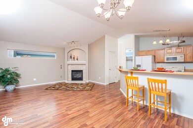 Living/dining area