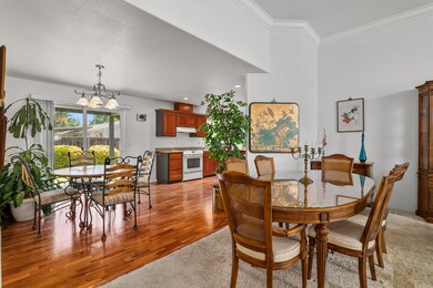 Formal Dining
