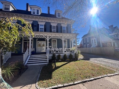 4 Perry St, Morristown, NJ 07960 - photo 3