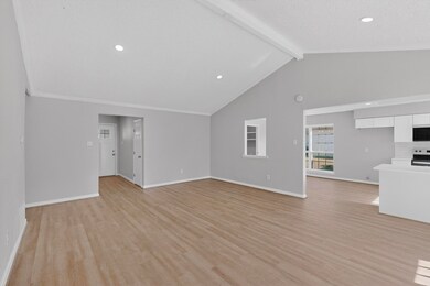 733 Woodcrest Dr, Grand Prairie, TX 75052 - photo 6