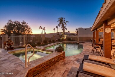 Swimming Pool & Spa