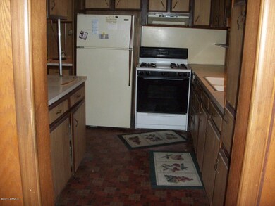 kitchen...gas range