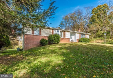 13 W E St, Brunswick, MD 21716 - photo 3