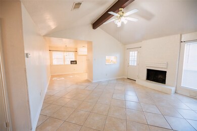 9527 Kingsvalley St, Houston, TX 77075 - photo 4