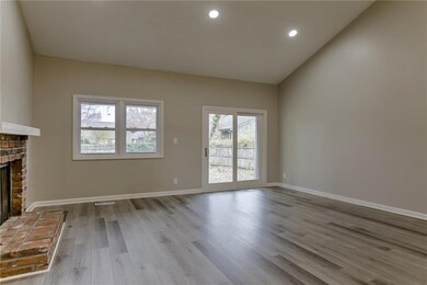 6607 Earnshaw St, Shawnee, KS 66216 - photo 5