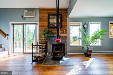 60 Riverside Ave, Schwenksville, PA 19473 - photo 6