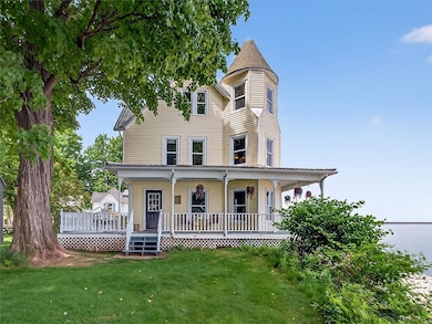 Almost 1,800sf, 4 Bedroom, 2 Bathroom House On The