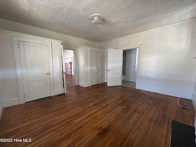 509 Champlain St, Hamlet, NC 28345 - photo 7