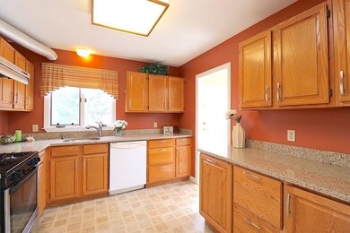 26 Hillando Dr, Shrewsbury, MA 01545 - photo 7