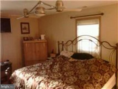 9323 4th St, Lanham, MD 20706 - photo 5