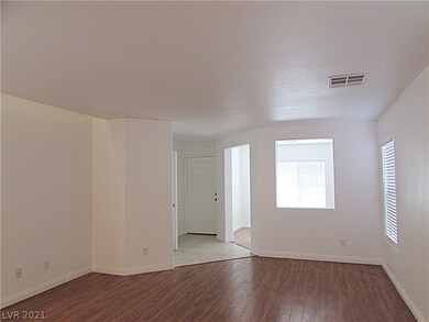 4774 Idols Eye Ct, Las Vegas, NV 89139 - photo 5