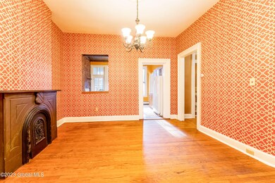 304 Hudson Ave, Albany, NY 12210 - photo 5