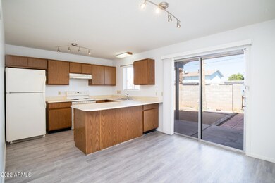 120 E 14th St #1-7