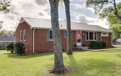 114 Darden Place, Columbia, TN 38401 - photo 2