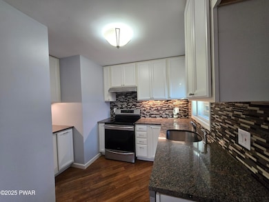 214 Maple Ridge Dr, Lords Valley, PA 18428 - photo 5