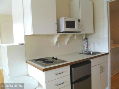 227 W 8th St, Front Royal, VA 22630 - photo 2