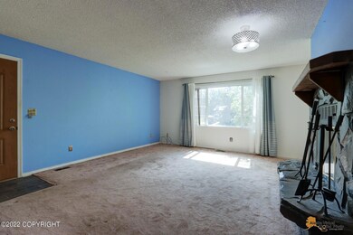 8521 Hidden View Ct, Anchorage, AK 99504 - photo 3