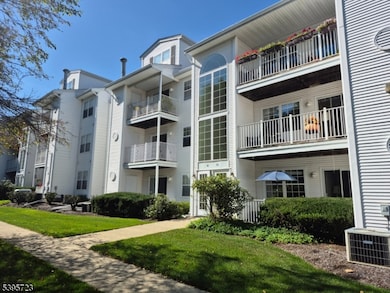 45 Crestview Ln, Mount Arlington, NJ 07856 - photo 2